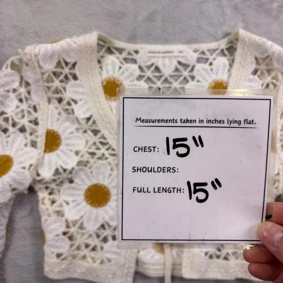 Moon & Madison Cardigan Women XS Cream Daisy Crochet Cropped Tie Front ST21077 - Picture 4 of 8